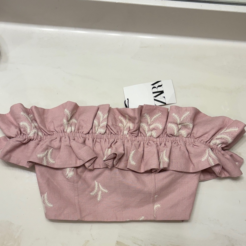 NWT Zara Pink Crop Top with White Embroidery